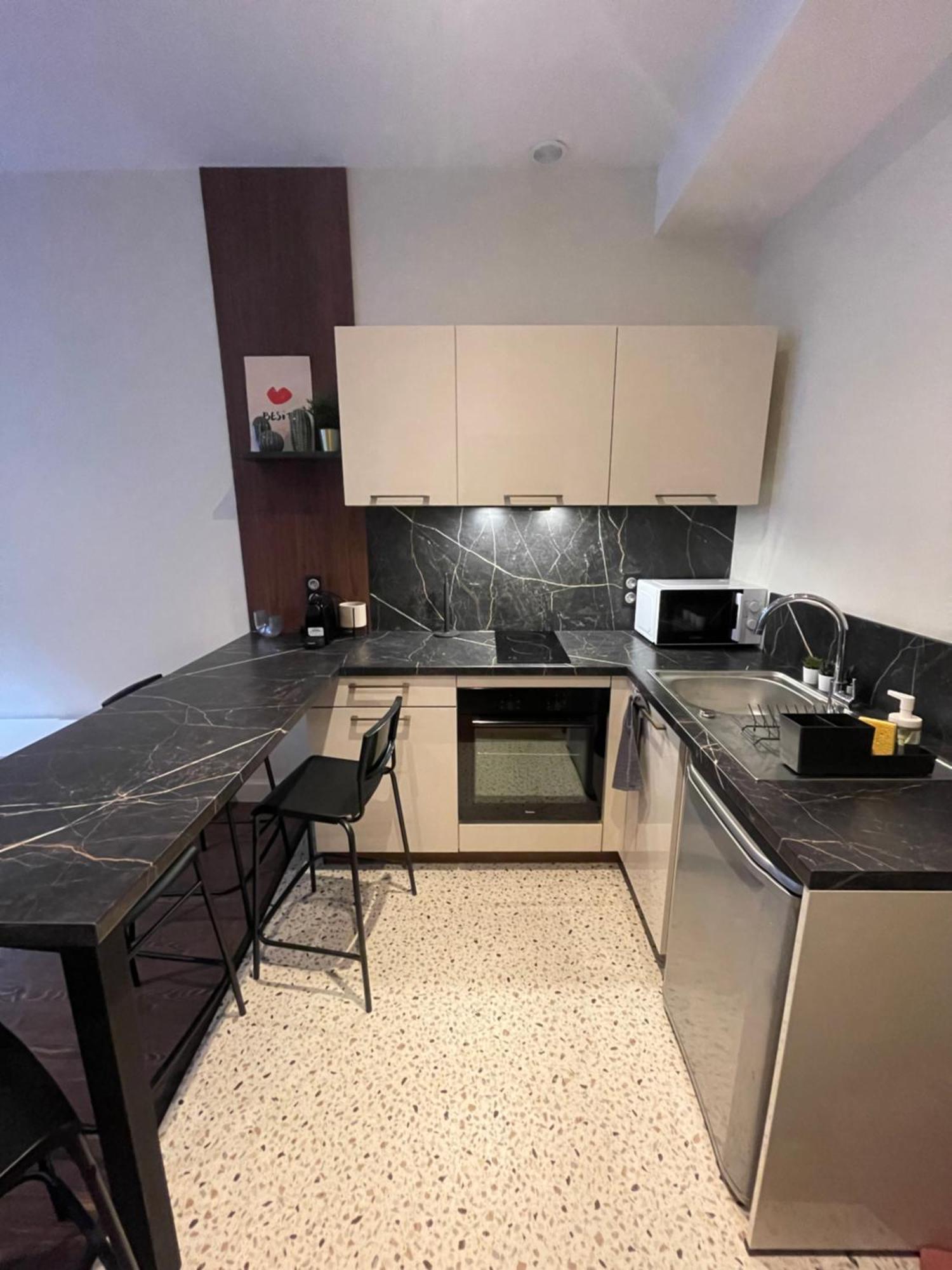 Appartement Au Coeur Du Centre Ville De Carcassone Kültér fotó